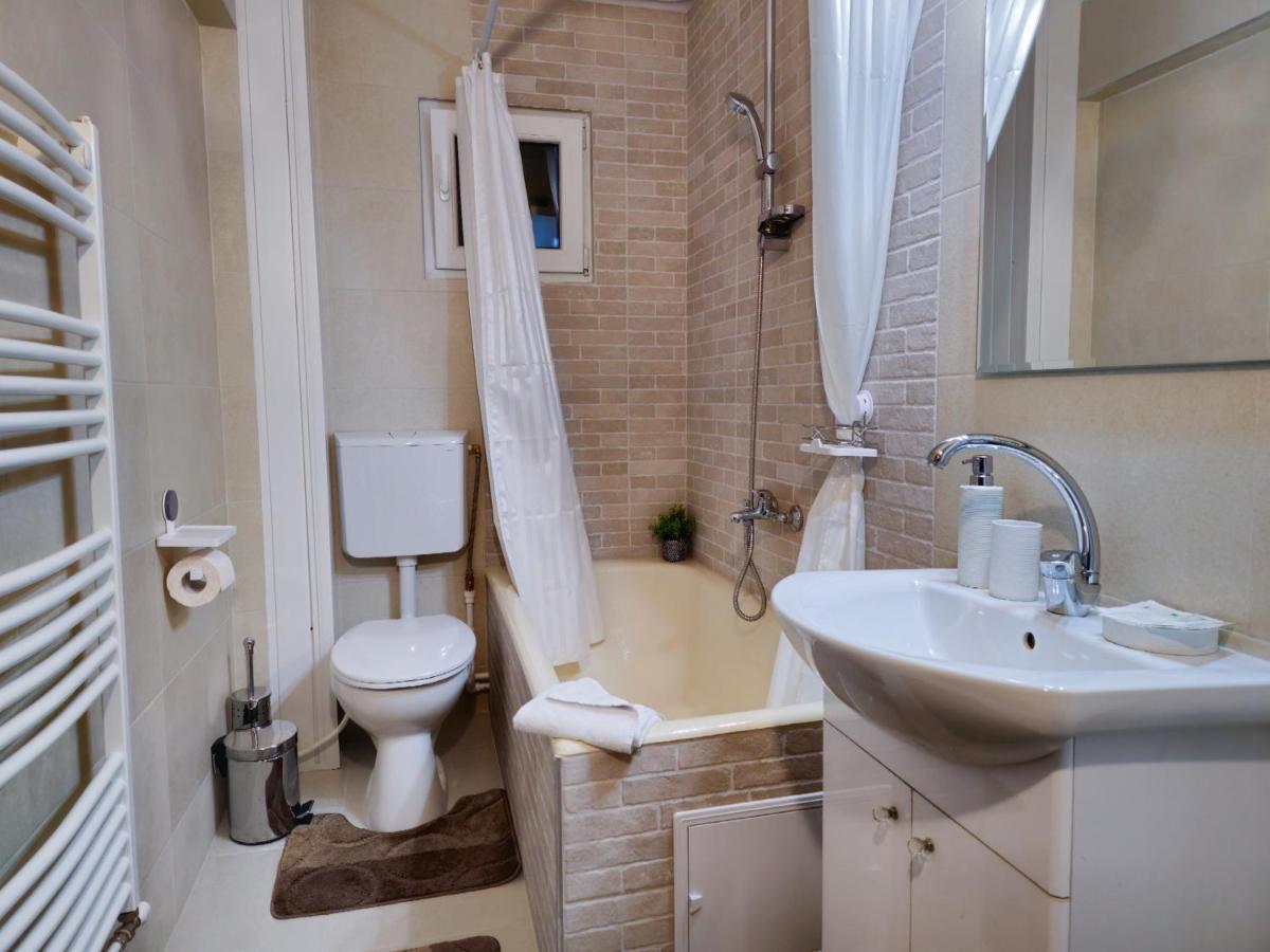 Central Park Apartment Turda Exterior photo